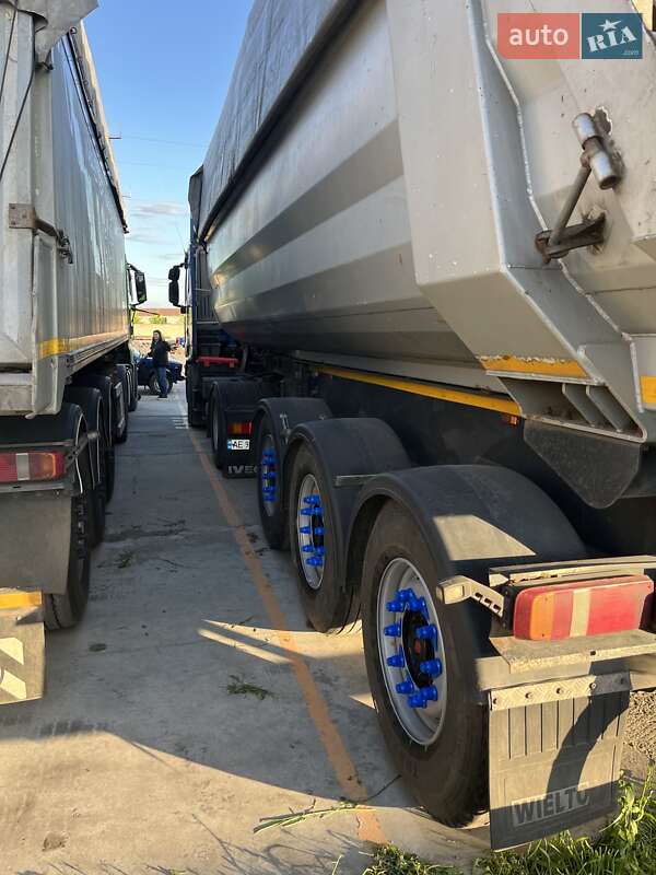 Самоскид напівпричіп Wielton NW 3 2011 в Дніпрі
