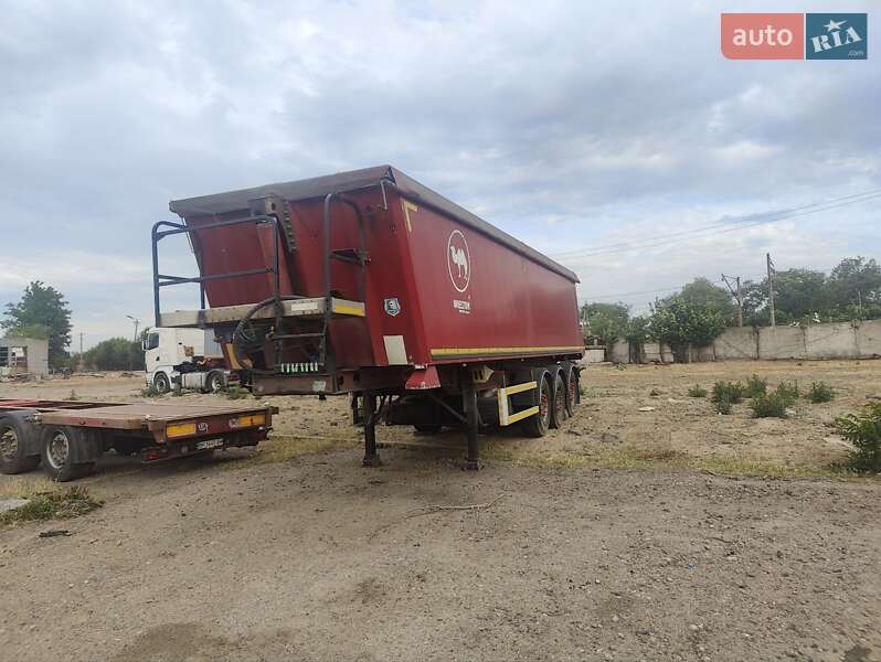 Зерновоз - напівпричіп Wielton NW 3 2011 в Чорноморську