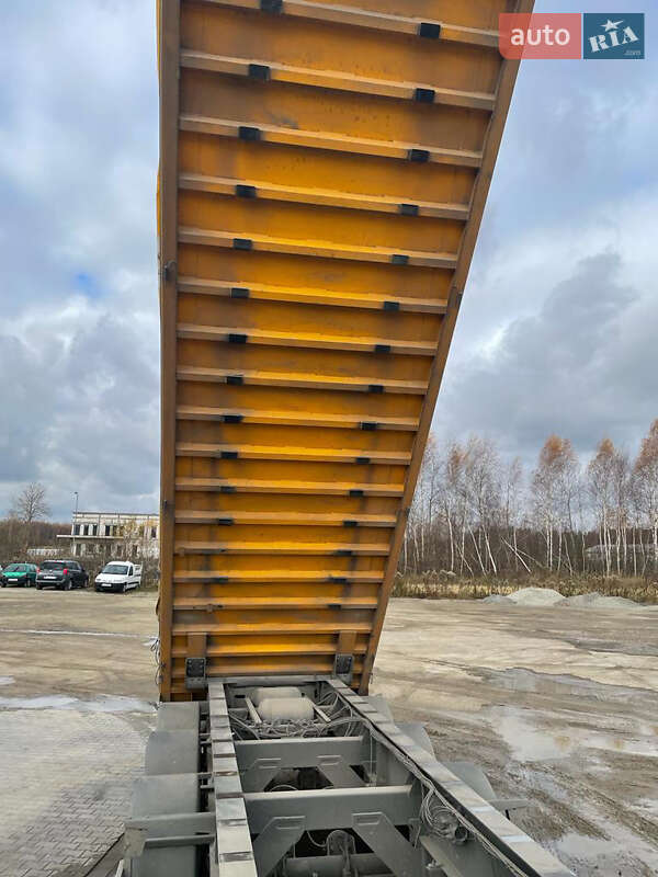 Зерновоз - напівпричіп Wielton NW 3 2011 в Сарнах