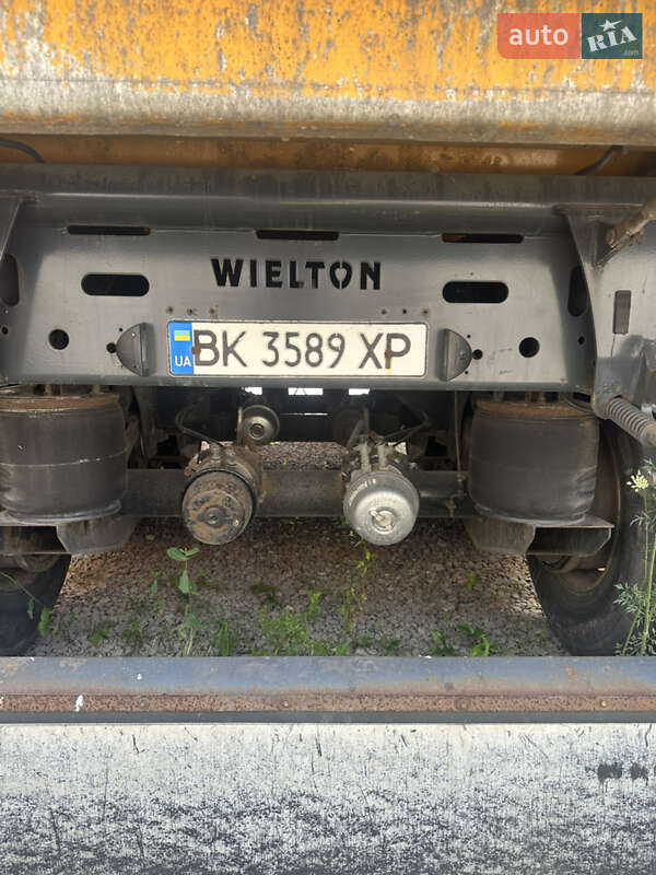 Зерновоз - напівпричіп Wielton NW 3 2011 в Сарнах