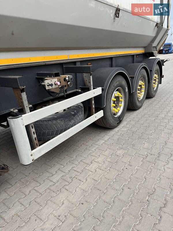 Самоскид напівпричіп Wielton NW 3 2011 в Одесі