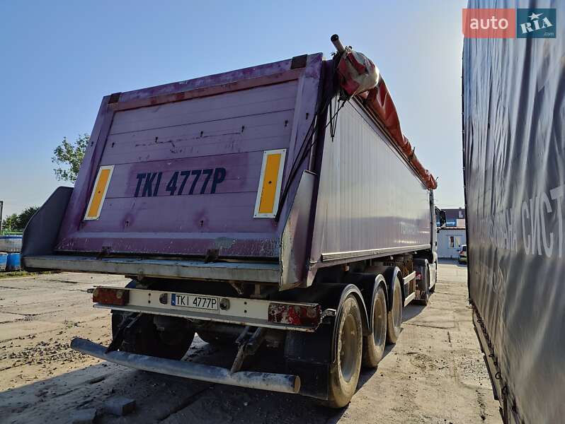 Самоскид напівпричіп Wielton NW 2005 в Львові