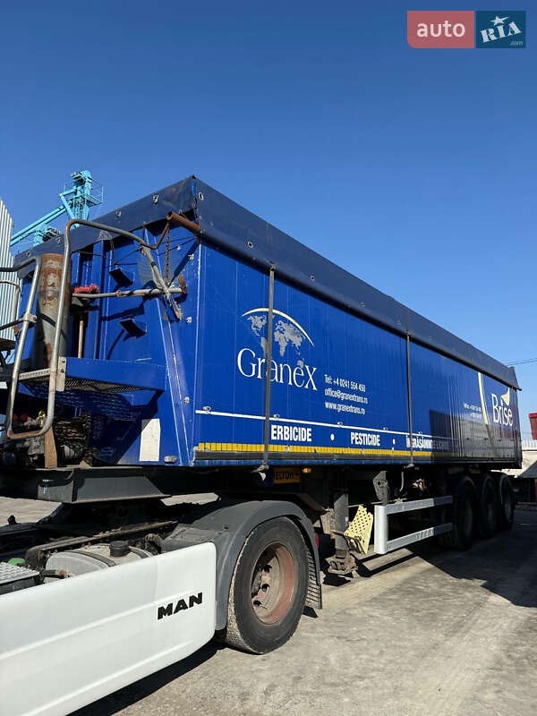 Самоскид напівпричіп Wielton NW 2009 в Чернівцях