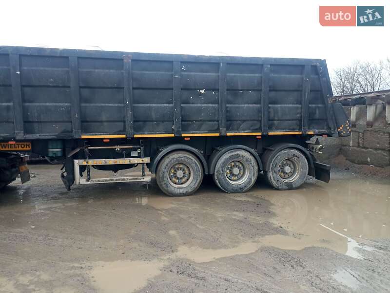 Зерновоз - полуприцеп Wielton SAF 2005 в Ровно