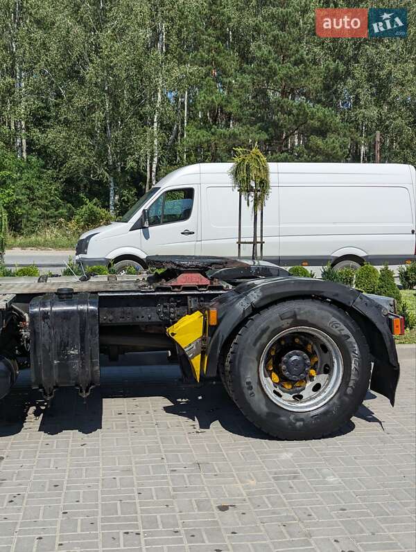 Зерновоз - полуприцеп Wielton W 2000 в Остроге