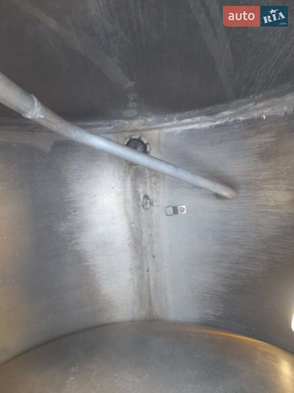 Цистерна полуприцеп Willig Sana 1993 в Львове