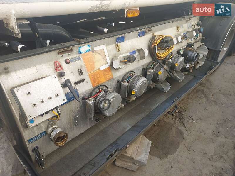 Цистерна полуприцеп Willig Sanz 2010 в Ровно фото 5 Цистерна полуприцеп Willig Sanz 2010 в Ровно