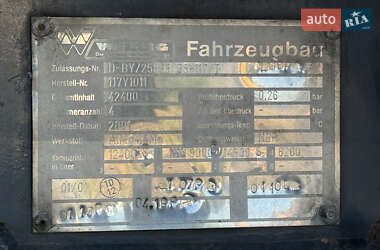 Цистерна напівпричіп Willig Sanz 2001 в 