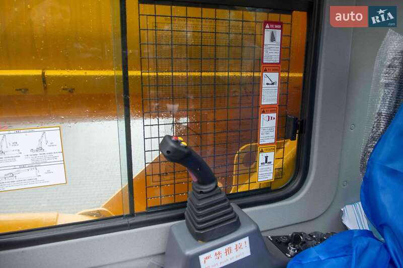 Автокран XCMG QY25K5D 2025 в Житомире