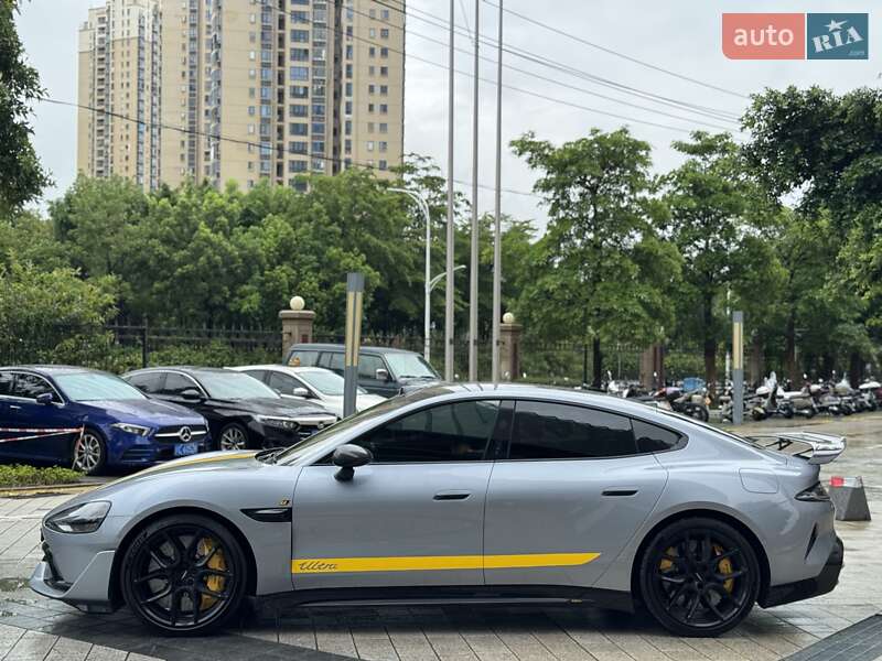 Седан Xiaomi SU7 Ultra 2025 в Ужгороді фото 7 Седан Xiaomi SU7 Ultra 2025 в Ужгороді