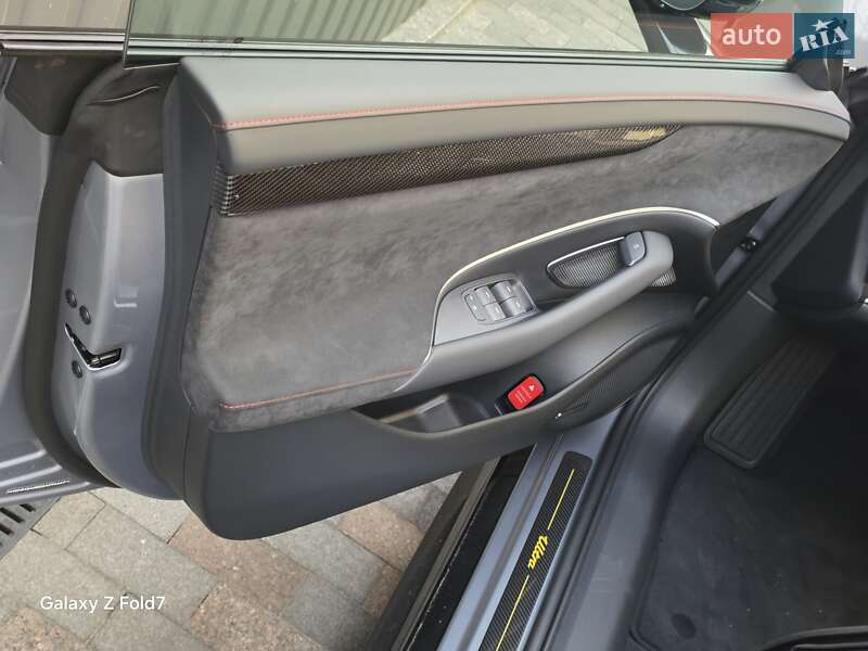 Седан Xiaomi SU7 Ultra 2025 в Одессе фото 47 Седан Xiaomi SU7 Ultra 2025 в Одессе