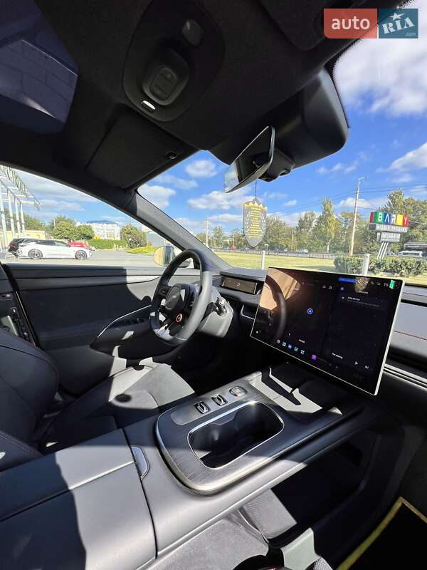 Седан Xiaomi SU7 2024 в Днепре