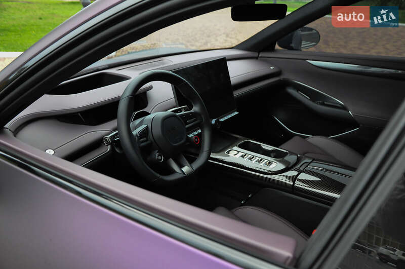 Седан Xiaomi SU7 2024 в Одессе