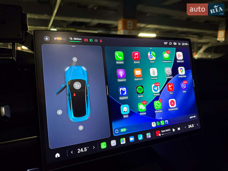 Седан Xiaomi SU7 2025 в Киеве