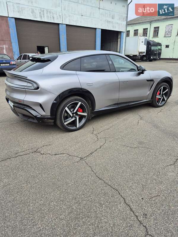 Позашляховик / Кросовер Xiaomi YU7 2025 в Чернігові фото 5 Позашляховик / Кросовер Xiaomi YU7 2025 в Чернігові