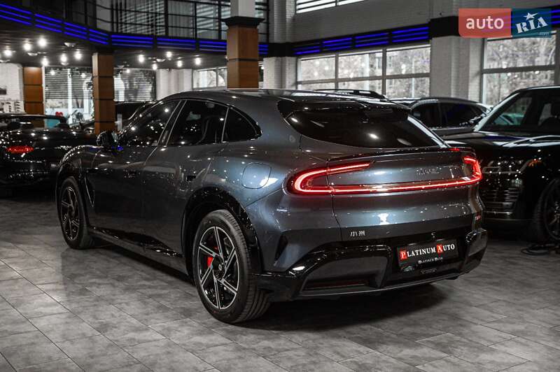 Внедорожник / Кроссовер Xiaomi YU7 2025 в Одессе