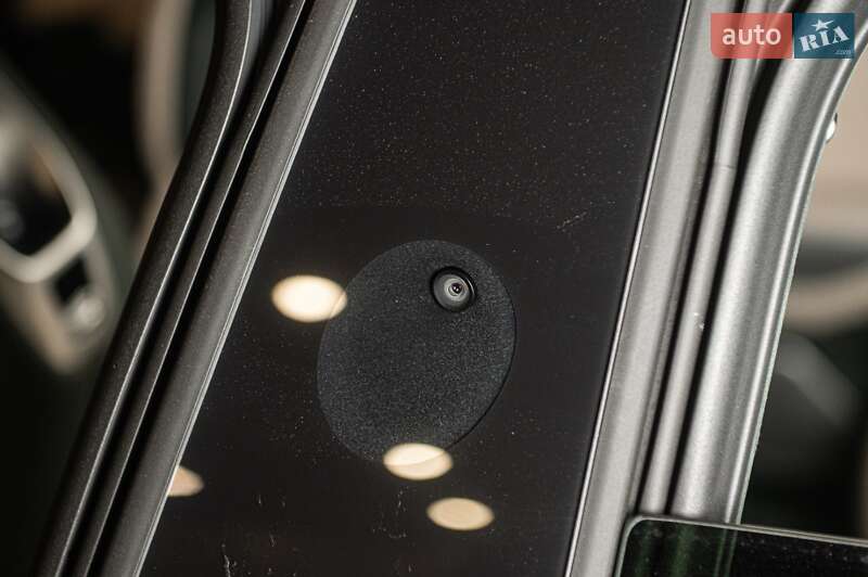 Внедорожник / Кроссовер Xiaomi YU7 2025 в Одессе