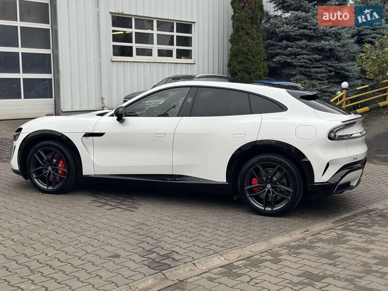 Внедорожник / Кроссовер Xiaomi YU7 2025 в Одессе