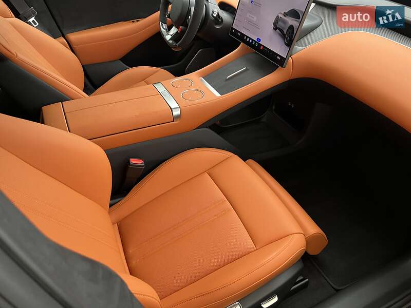 Внедорожник / Кроссовер Xiaomi YU7 2025 в Киеве фото 3 Внедорожник / Кроссовер Xiaomi YU7 2025 в Киеве