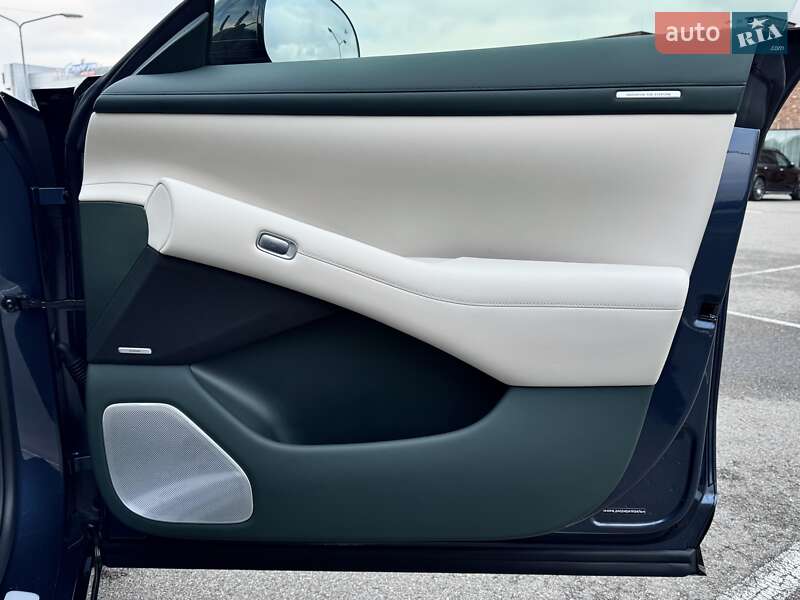 Внедорожник / Кроссовер Xiaomi YU7 2025 в Киеве