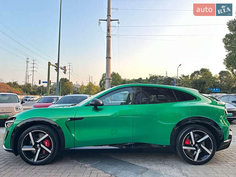 Внедорожник / Кроссовер Xiaomi YU7 2025 в Киеве