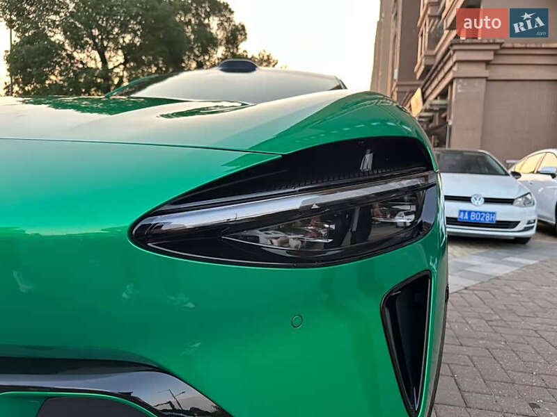 Внедорожник / Кроссовер Xiaomi YU7 2025 в Киеве