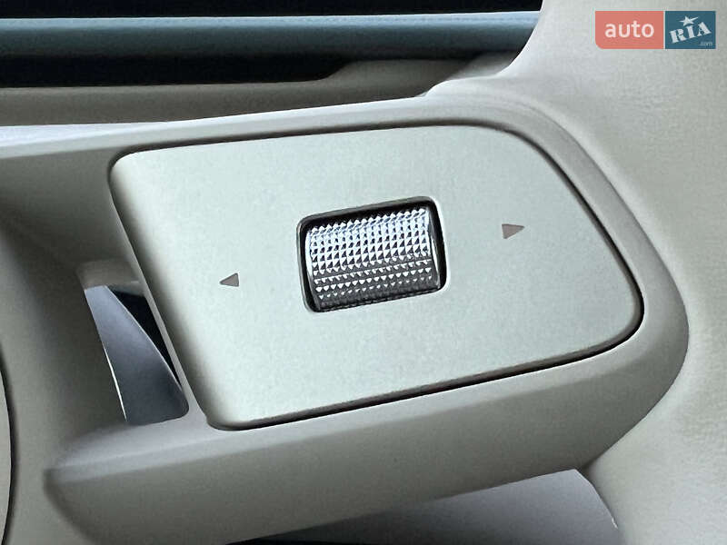 Внедорожник / Кроссовер Xiaomi YU7 2025 в Киеве фото 23 Внедорожник / Кроссовер Xiaomi YU7 2025 в Киеве