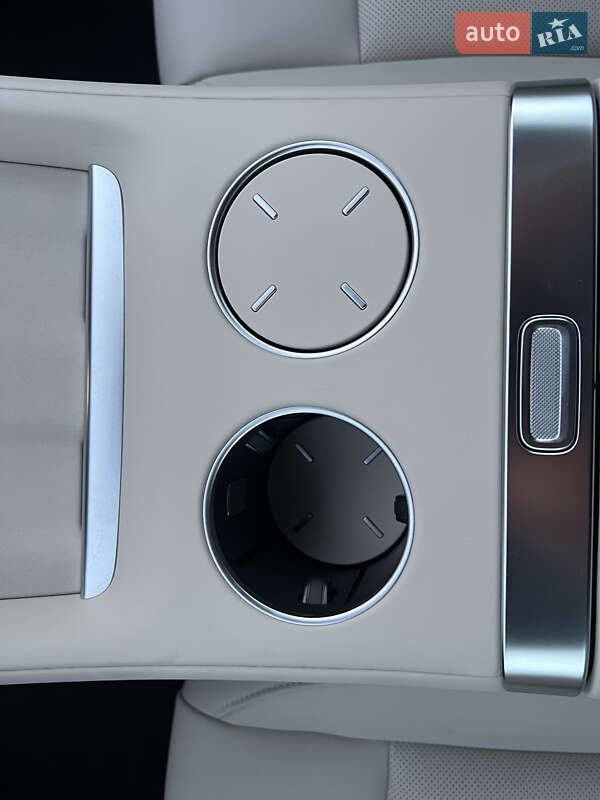 Внедорожник / Кроссовер Xiaomi YU7 2025 в Киеве фото 33 Внедорожник / Кроссовер Xiaomi YU7 2025 в Киеве