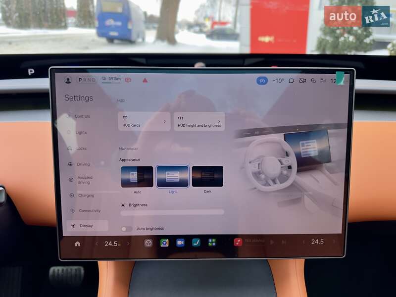 Седан Xiaomi YU7 2025 в Киеве
