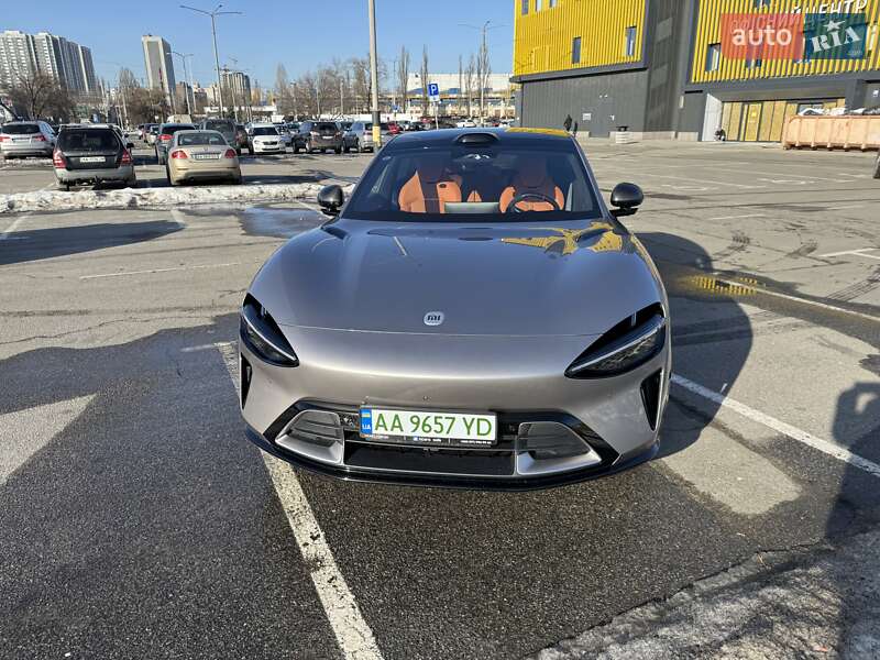 Позашляховик / Кросовер Xiaomi YU7 2025 в Києві фото 2 Позашляховик / Кросовер Xiaomi YU7 2025 в Києві