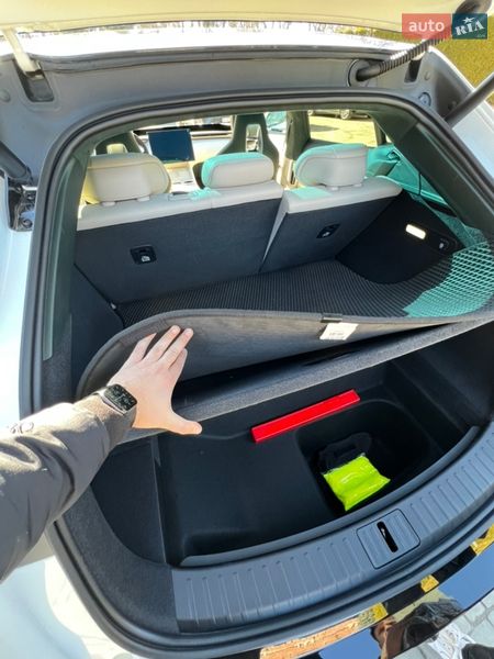 Универсал Xiaomi YU7 2025 в Львове