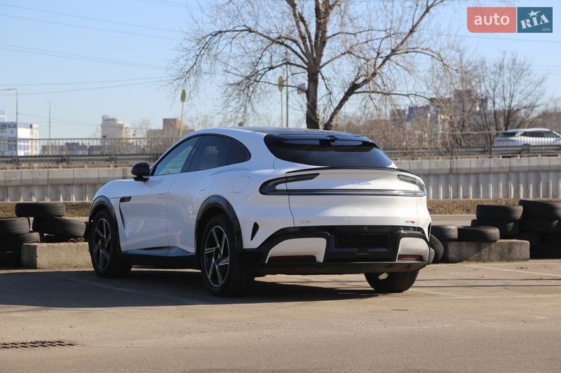 Позашляховик / Кросовер Xiaomi YU7 2025 в Києві
