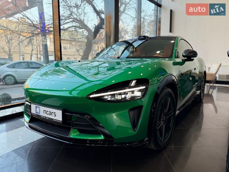 Внедорожник / Кроссовер Xiaomi YU7 2025 в Одессе