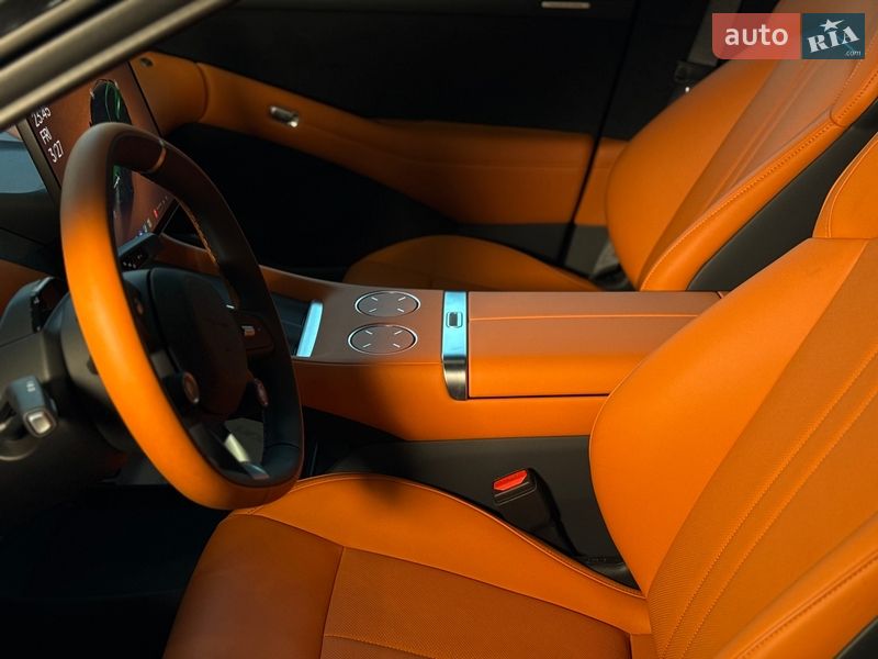 Внедорожник / Кроссовер Xiaomi YU7 2025 в Одессе