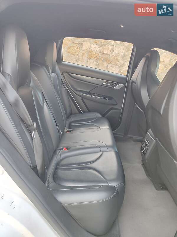 Внедорожник / Кроссовер Xpeng G3 2018 в Ровно