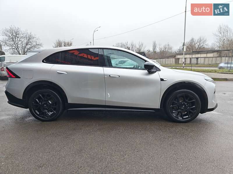 Внедорожник / Кроссовер Xpeng G7 2025 в Киеве