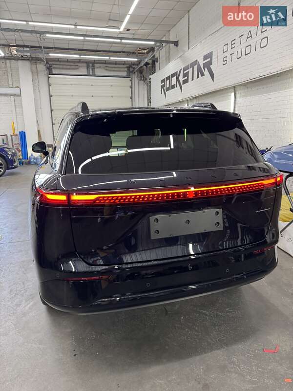 Внедорожник / Кроссовер Xpeng G9 2025 в Киеве