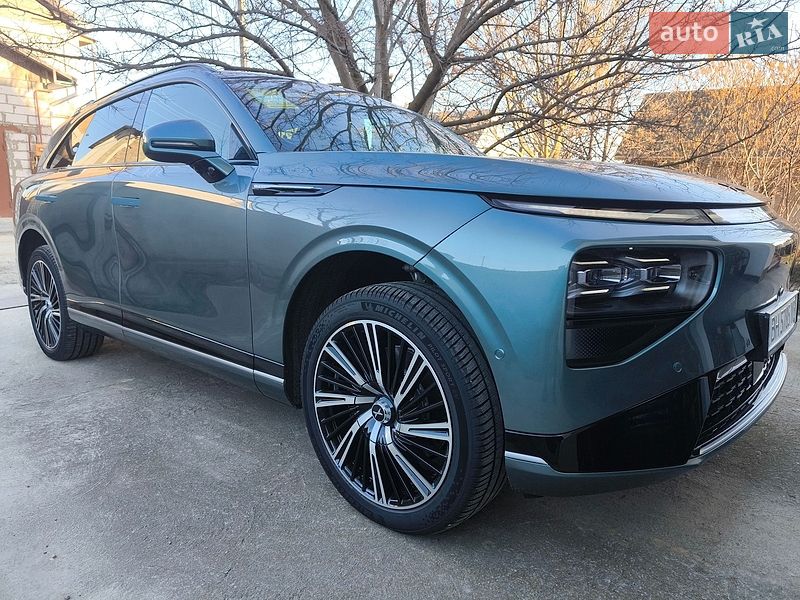 Внедорожник / Кроссовер Xpeng G9 2025 в Одессе