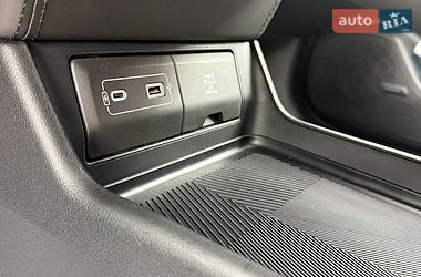 Седан Xpeng P7 2023 в Ужгороді