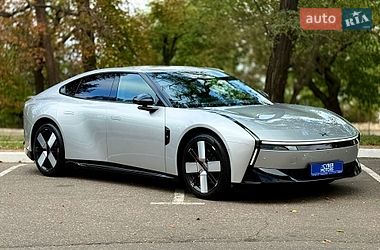 Седан Xpeng P7 2025 в Киеве