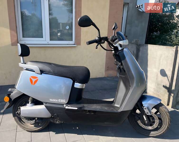 Скутер Yadea E8S 2024 в Полтаве