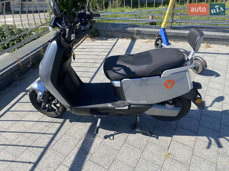Мопеди Yadea E8S 2024 в Києві фото Мопеди Yadea E8S 2024 в Києві