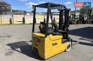 Вилочний навантажувач Yale ERP 2007 в 