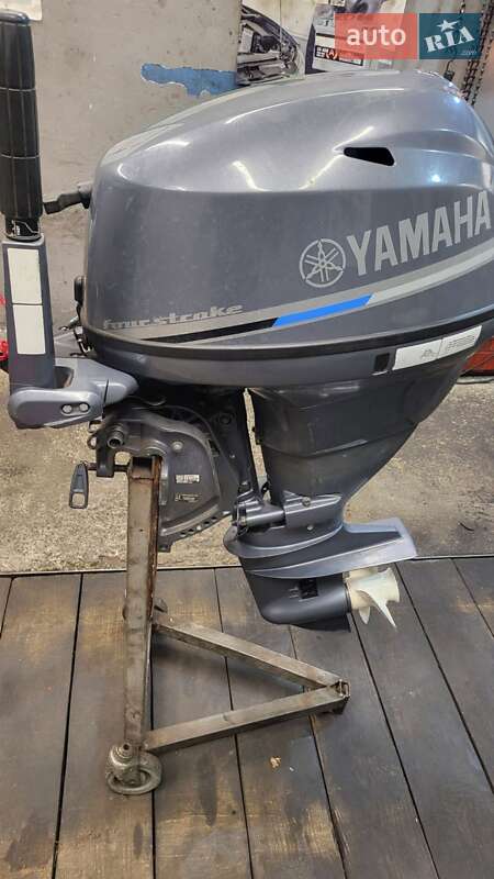 Другой водный транспорт Yamaha 25 2015 в Киеве