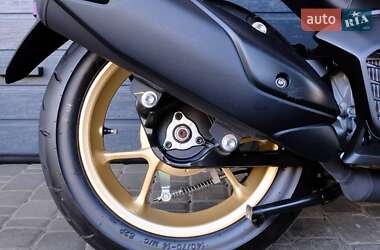 Максі-скутер Yamaha Aerox 155 2021 в 