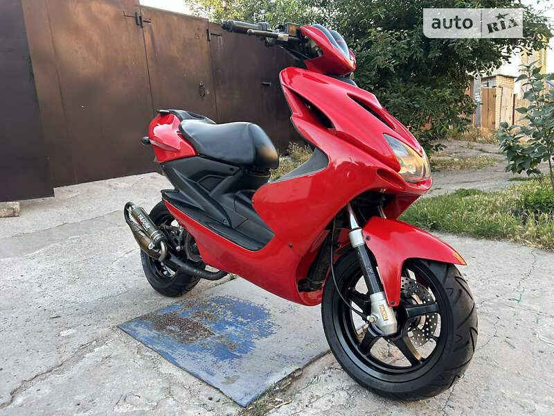 Скутер Yamaha Aerox 2001 в Дніпрі