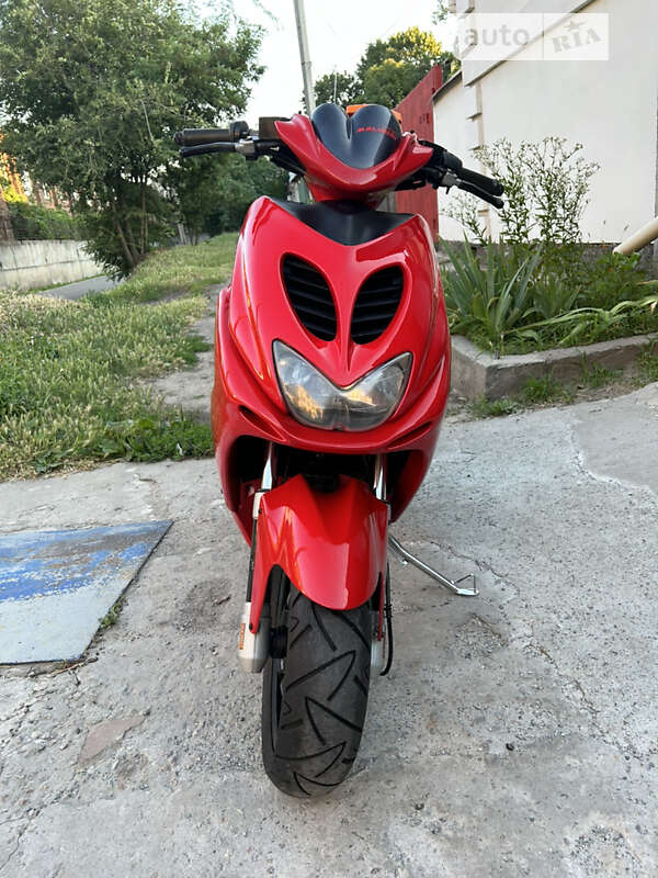 Скутер Yamaha Aerox 2001 в Дніпрі