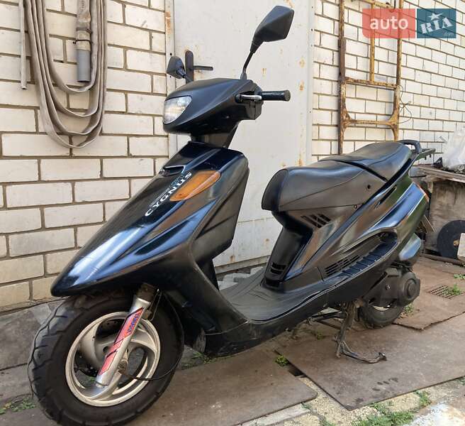 Моторолер Yamaha Cygnus 2003 в Безлюдівці