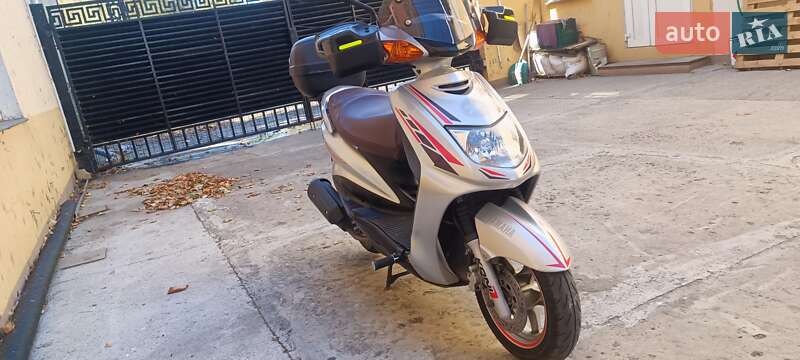 Скутер Yamaha Cygnus 2000 в Білгороді-Дністровському фото 2 Скутер Yamaha Cygnus 2000 в Білгороді-Дністровському