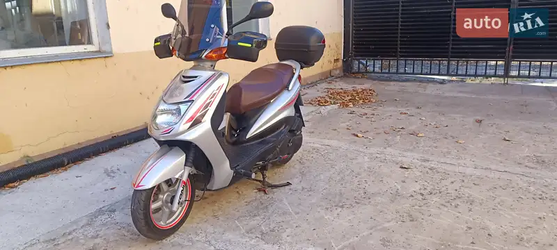 Yamaha Cygnus 2000